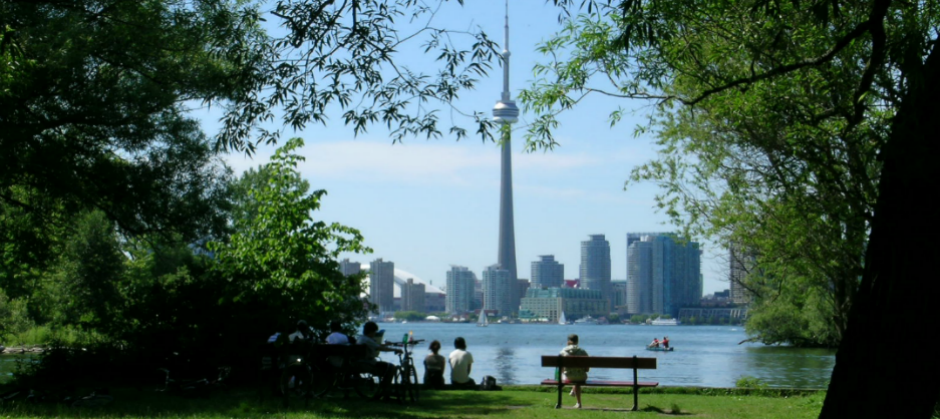 Image of Toronto Islands with Toronto cityscape in background